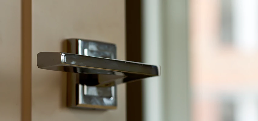 Door Lever Knob Repair in Eastvale, California