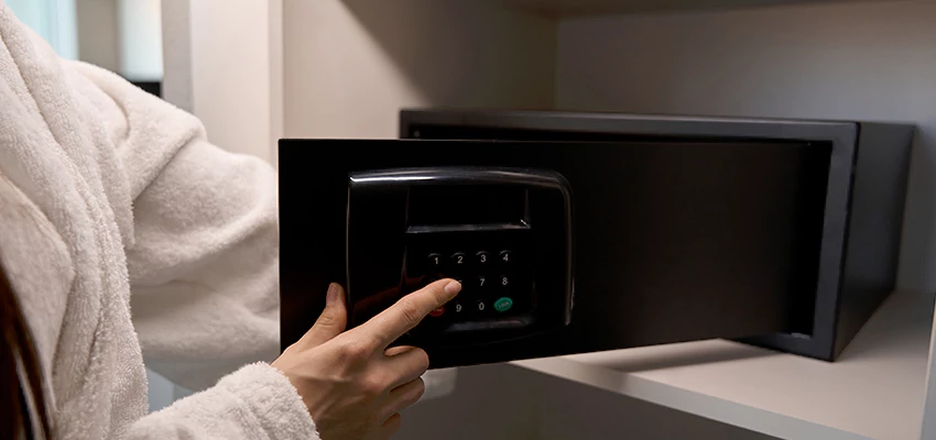 Safe Unlocking Service Company in Eastvale, California